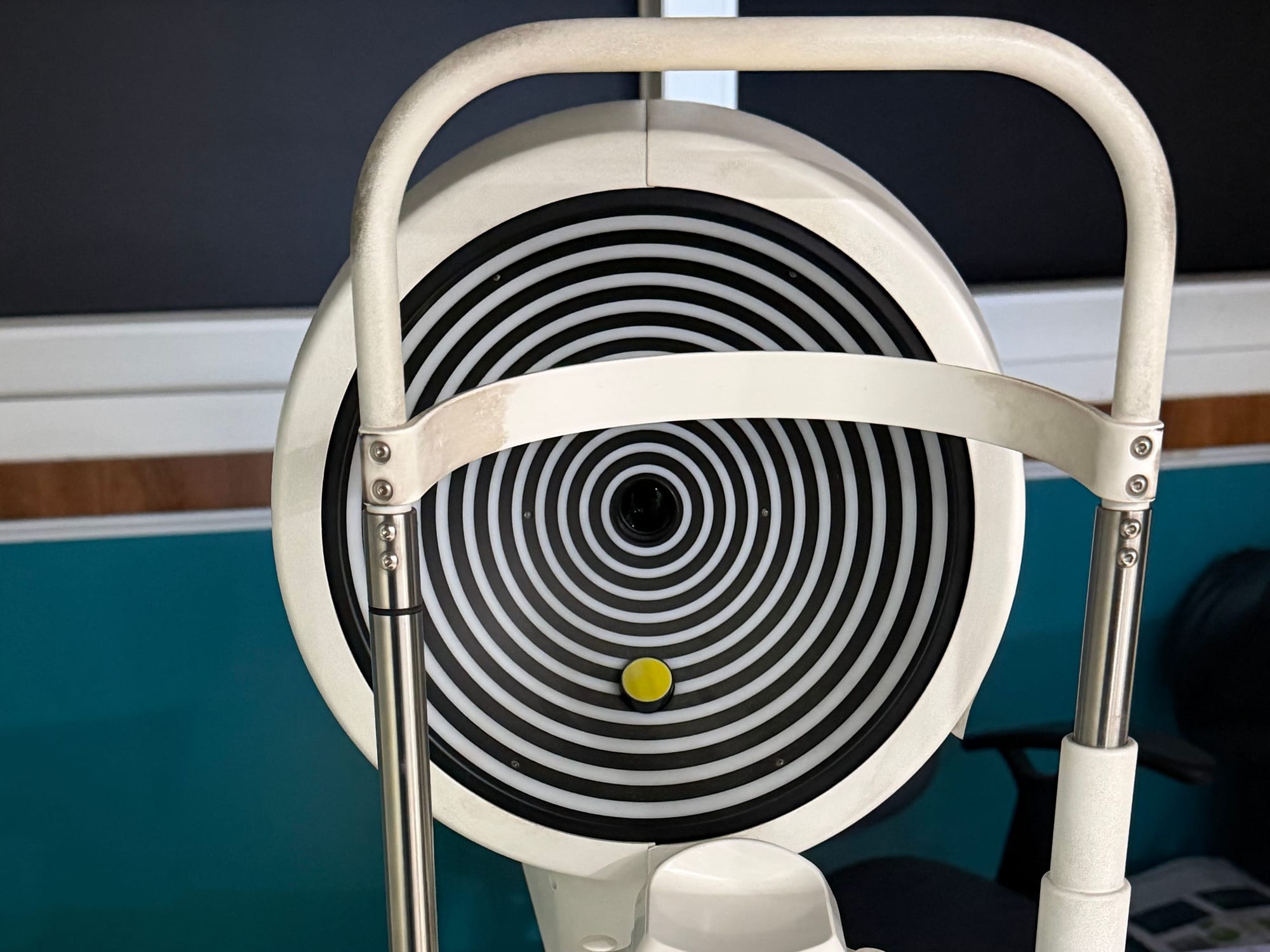 Placido-disc corneal topographer at IClinix