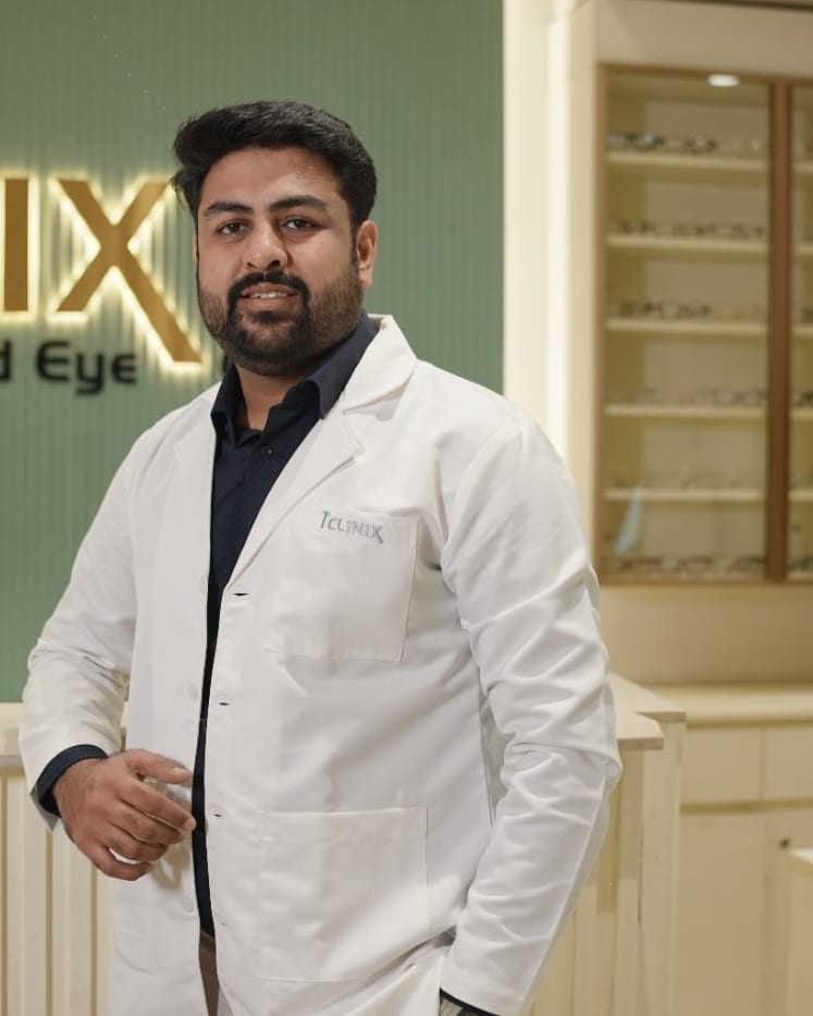 Dr. Vipin Gupta, Phaco-Refractive & Medical Retina Specialist